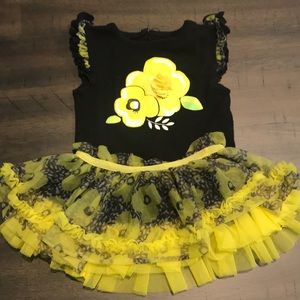 Baby starters black and yellow outfits 3 months